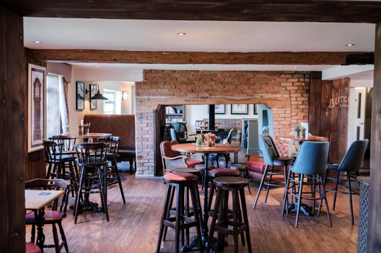 The Bower Inn بريدجواتر المظهر الخارجي الصورة The interior of the pub